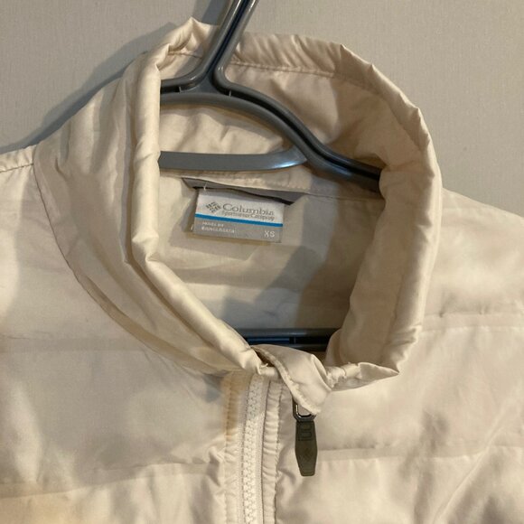 #39 Women's Columbia White Lightweight Jacket, Size Extra Small - Picture 3 of 7
